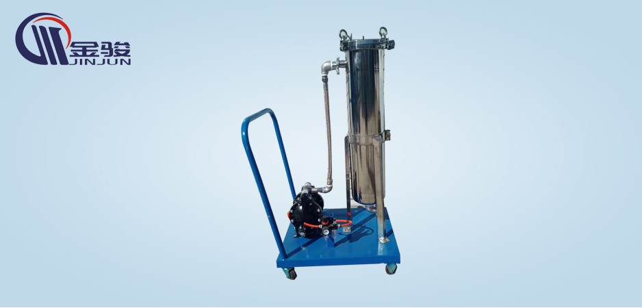 Side suction bag filter